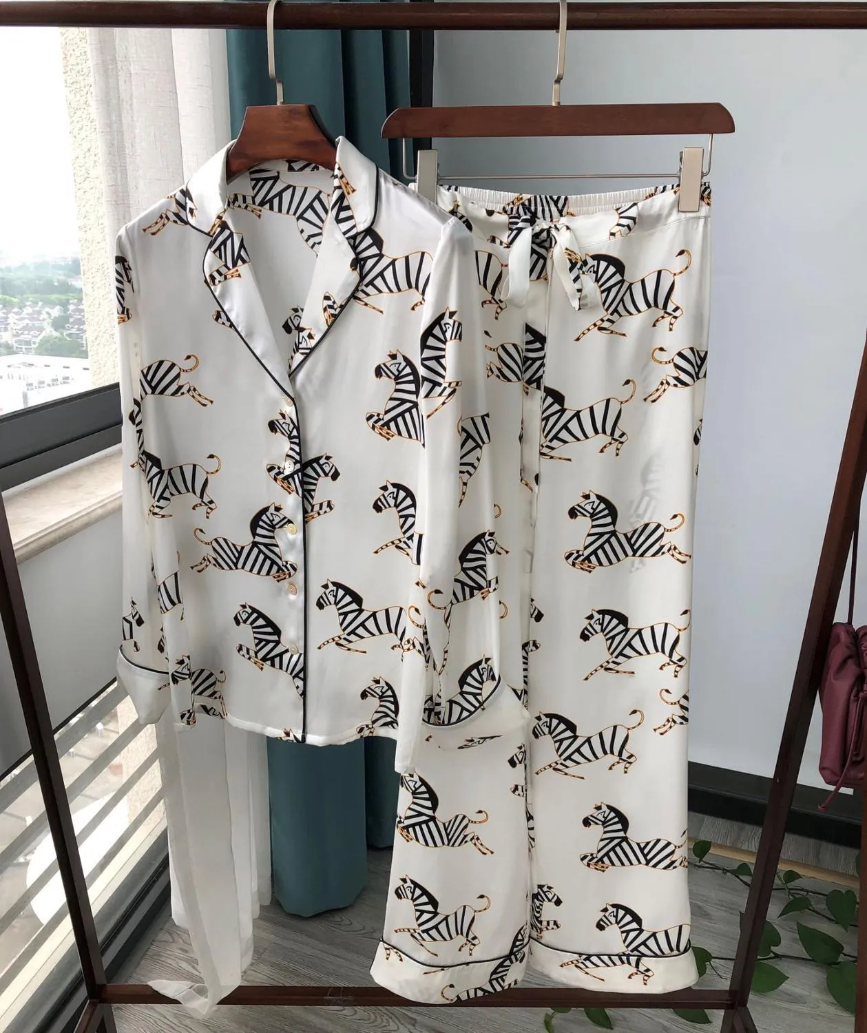 Silk top shorts trousers Pajama